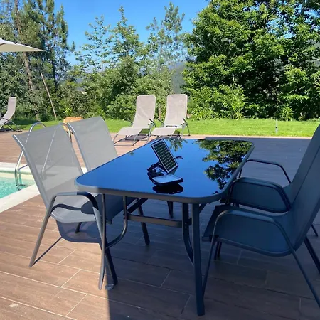 Casas Peralta - Outeiro * Arouca