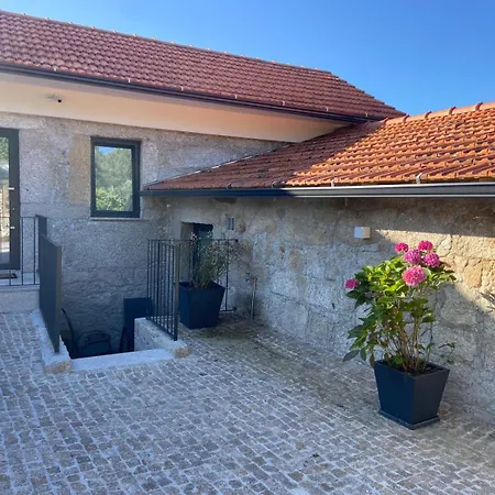 Casas Peralta - Outeiro Apartment