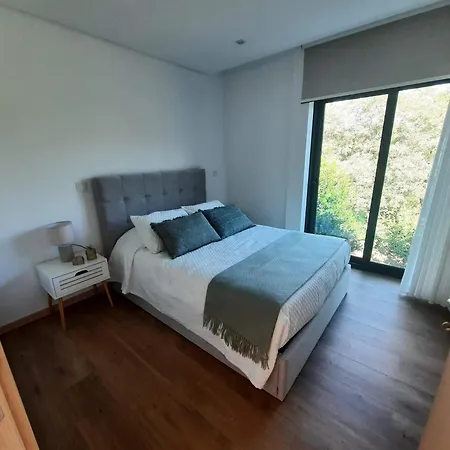 Casas Peralta - Outeiro 公寓