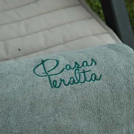 Daire Casas Peralta - Outeiro *
