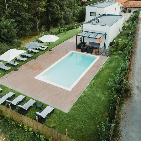 Casas Peralta - Outeiro Daire *