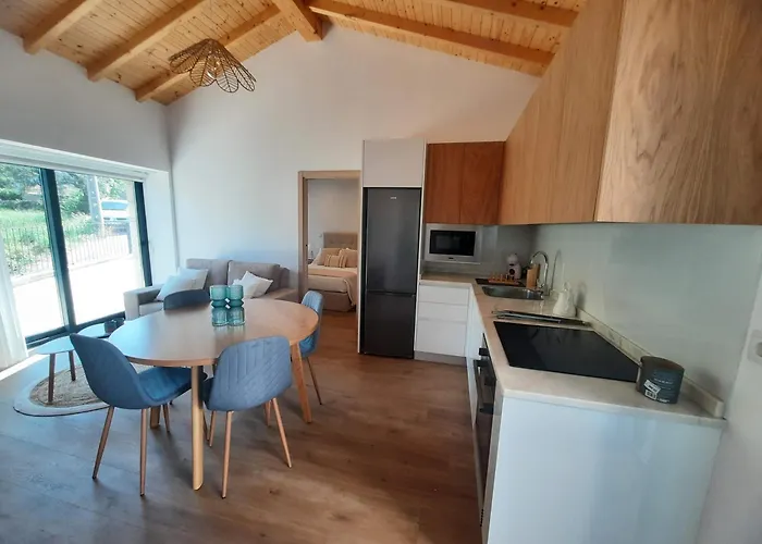 Casas Peralta - Outeiro